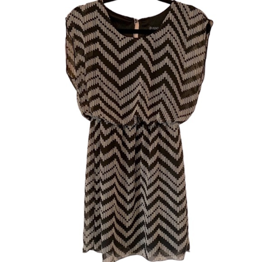 Enfocus Black and White Chevron Pattern Dress, Size 6